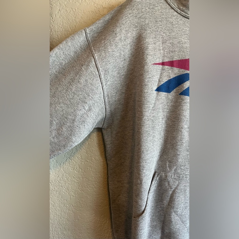 Y2K Reebok Hoodie - Picture 5 of 6